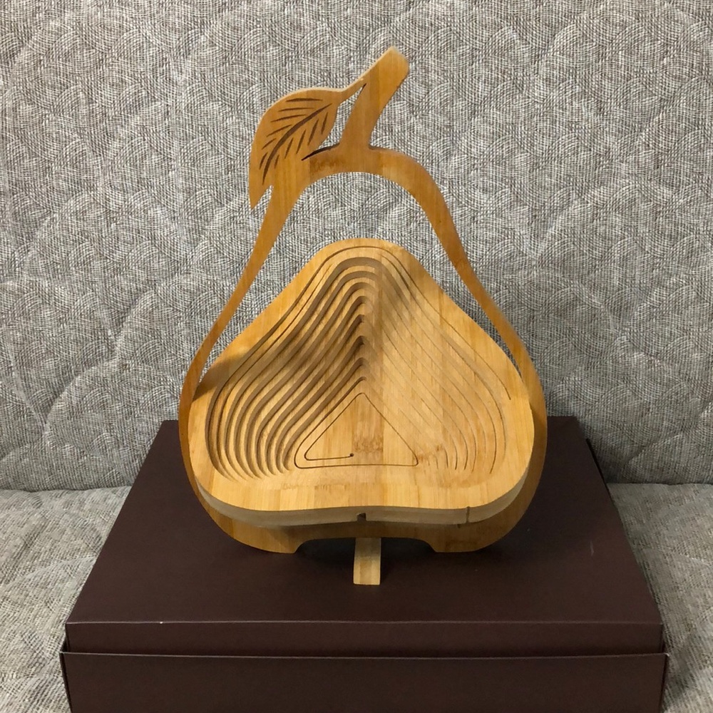 HAND MADE WOOD DECORATION - Picture 5 of 9